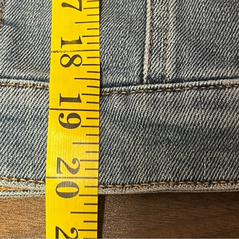 Zadig & Voltaire Kioky Band of Sisters Blue Denim Jacket
Size XS - Picture 11 of 16